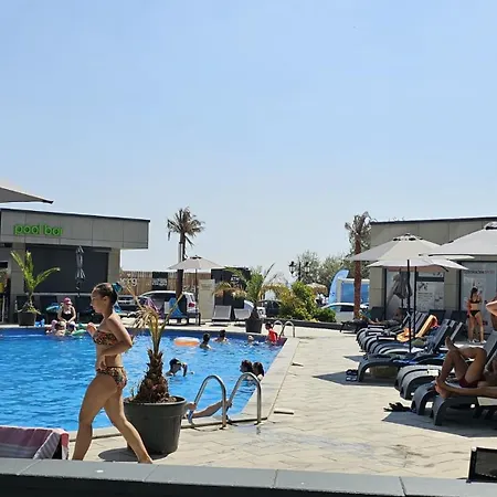Panoramic Beach And Pool Gorgeous Family Studio Prima Linie La Mare アパート *