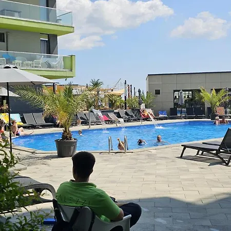 Panoramic Beach And Pool Gorgeous Family Studio Prima Linie La Mare アパート ナボダリ