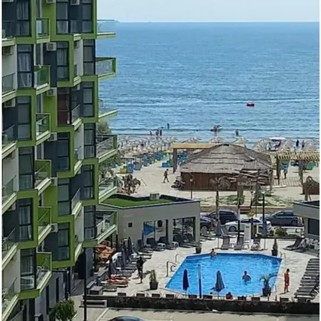 Panoramic Beach And Pool Gorgeous Family Studio Prima Linie La Mare