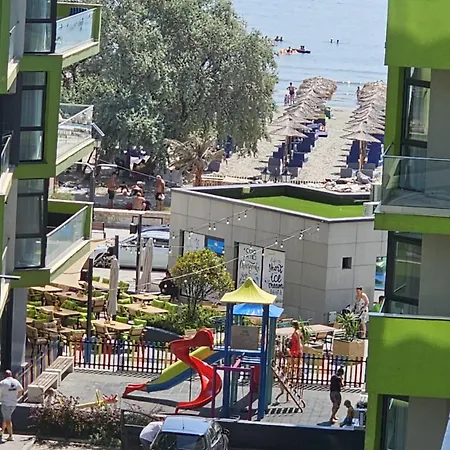 Panoramic Beach And Pool Gorgeous Family Studio Prima Linie La Mare ナボダリ
