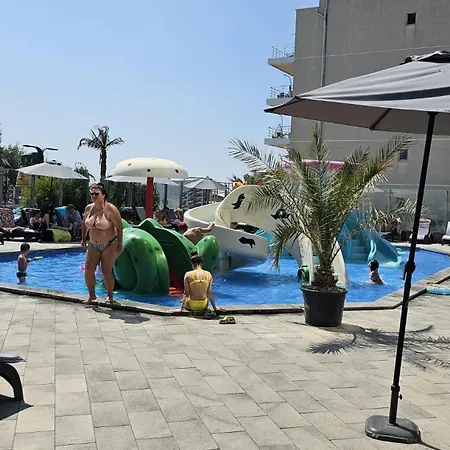 Apartmán Panoramic Beach And Pool Gorgeous Family Studio Prima Linie La Mare Năvodari
