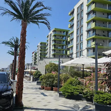 Panoramic Beach And Pool Gorgeous Family Studio Prima Linie La Mare