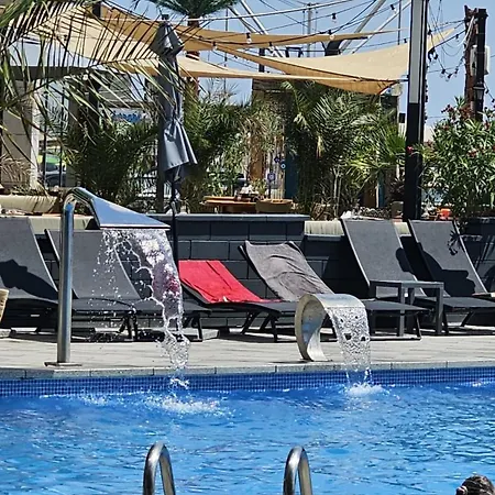 Panoramic Beach And Pool Gorgeous Family Studio Prima Linie La Mare *